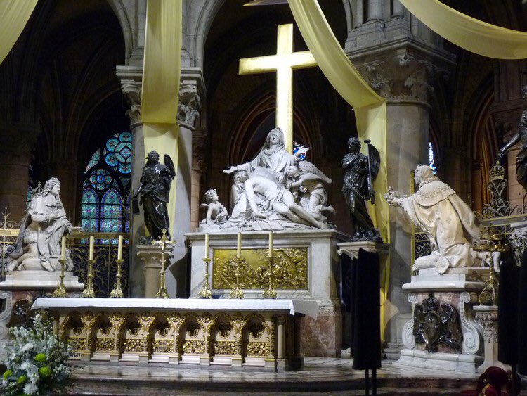 Histoire Cathédrale Notre-Dame  - Cathédrale Notre-Dame Paris La Pietà du choeur