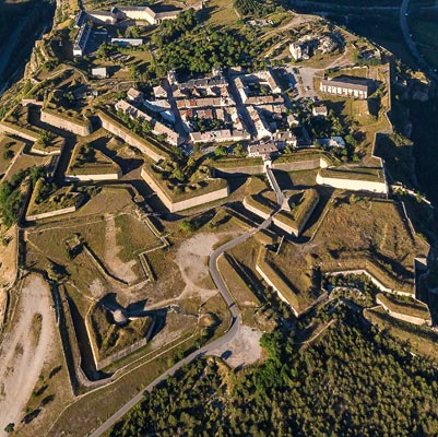 Histoire Place forte de Mont-Dauphin  - Place forte de Mont-Dauphin