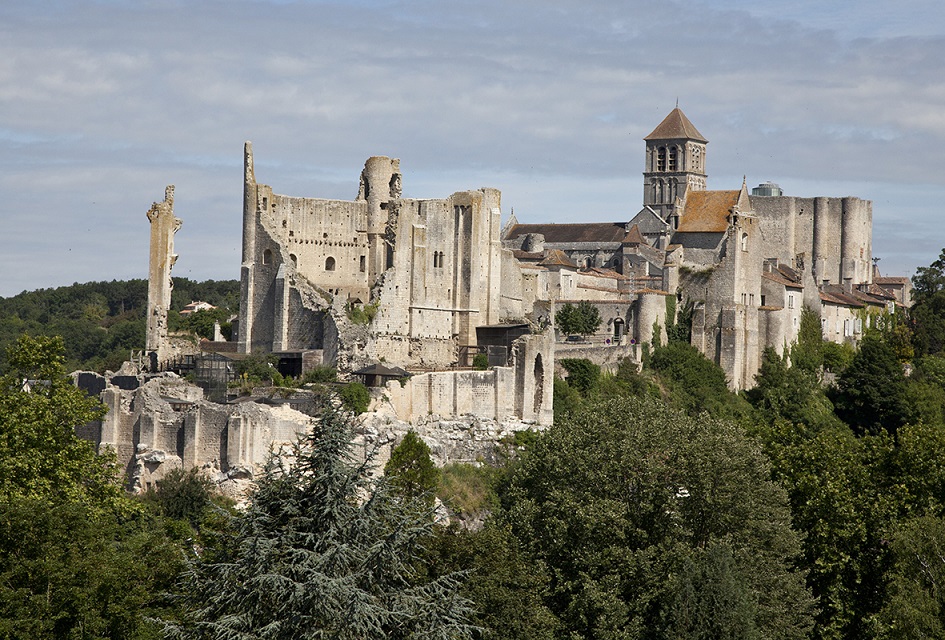 Histoire Le château des évêques de Poitier  - Le château des évêques de Poitier