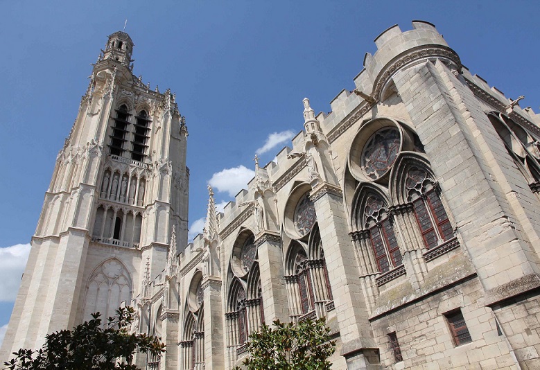 Histoire Cathédrale Saint-Étienne de Sens  - Cathédrale Saint-Étienne de Sens