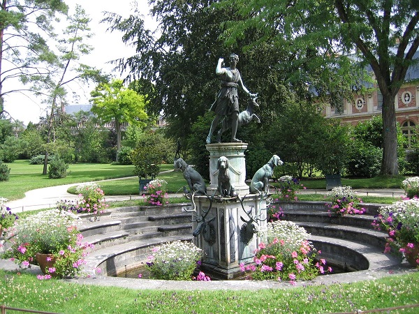 Histoire Château de Fontainebleau jardin de diane  - Château de Fontainebleau jardin de diane