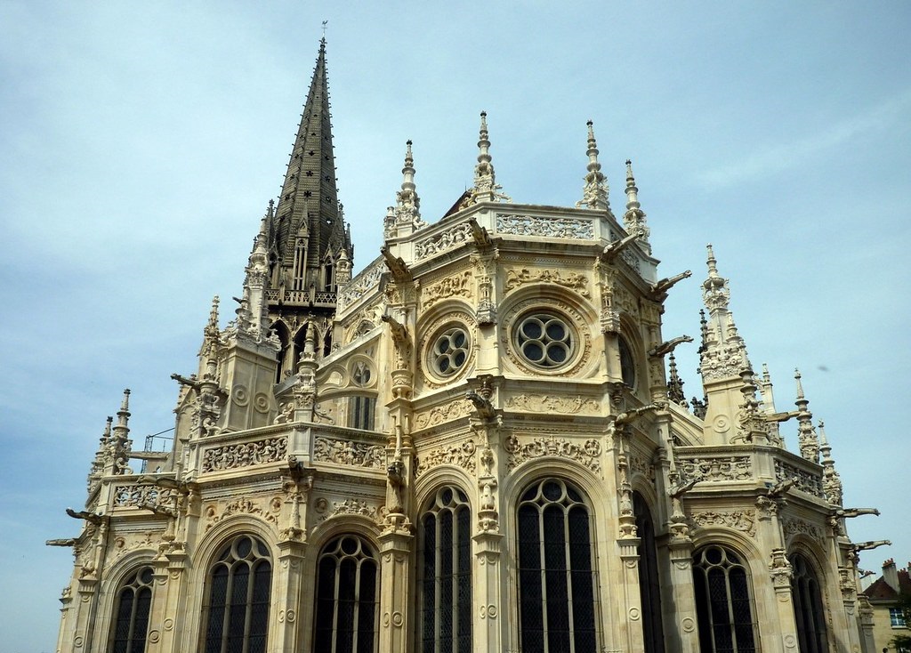 Histoire Église Saint-Pierre - Église Saint-Pierre