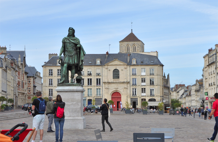 Histoire La place Saint Sauveur - La place Saint Sauveur