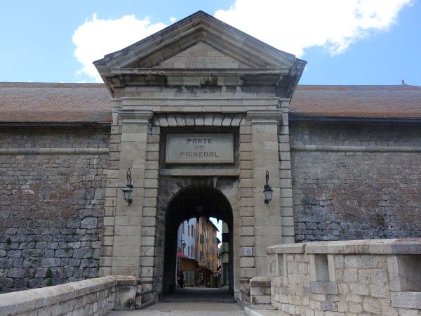 Histoire The Pignerol gate - The Pignerol gate