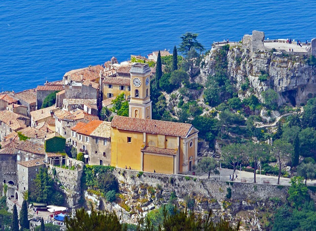  Èze village médiéval