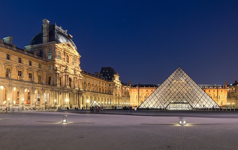  Le musée du Louvre 