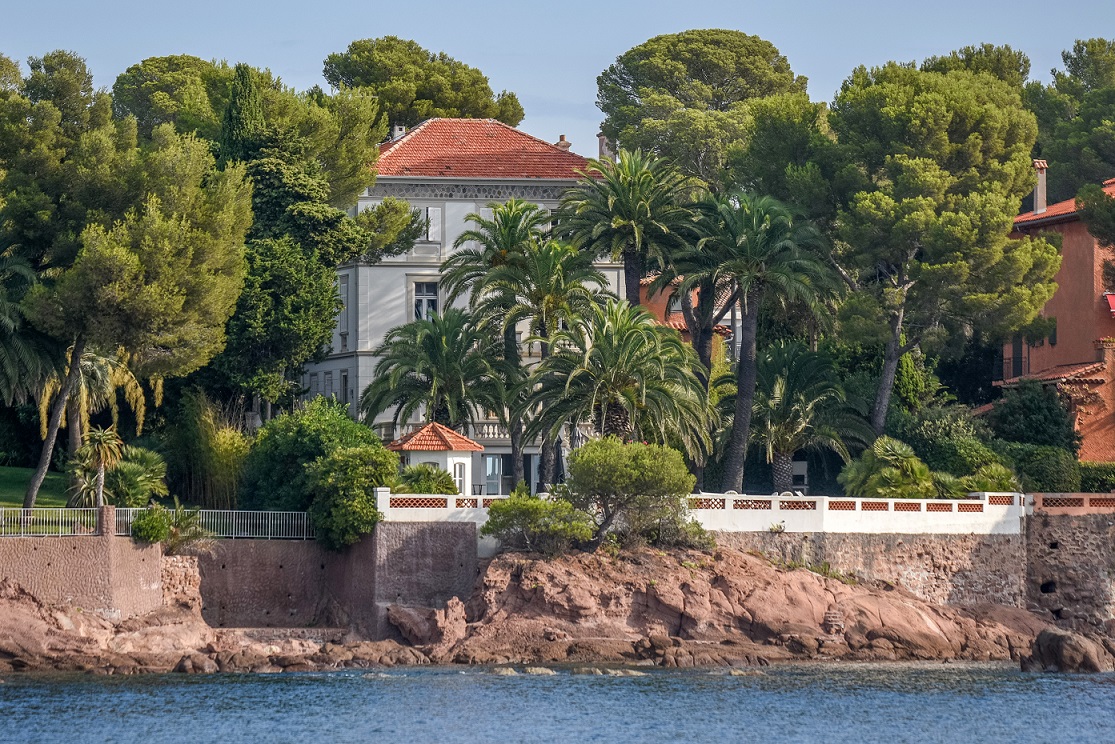  VILLA ESTEREL-RIVE