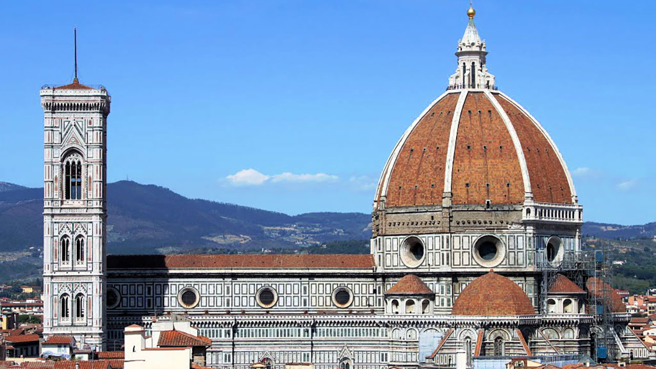 Visit the surroundings Duomo Florence Cathedral