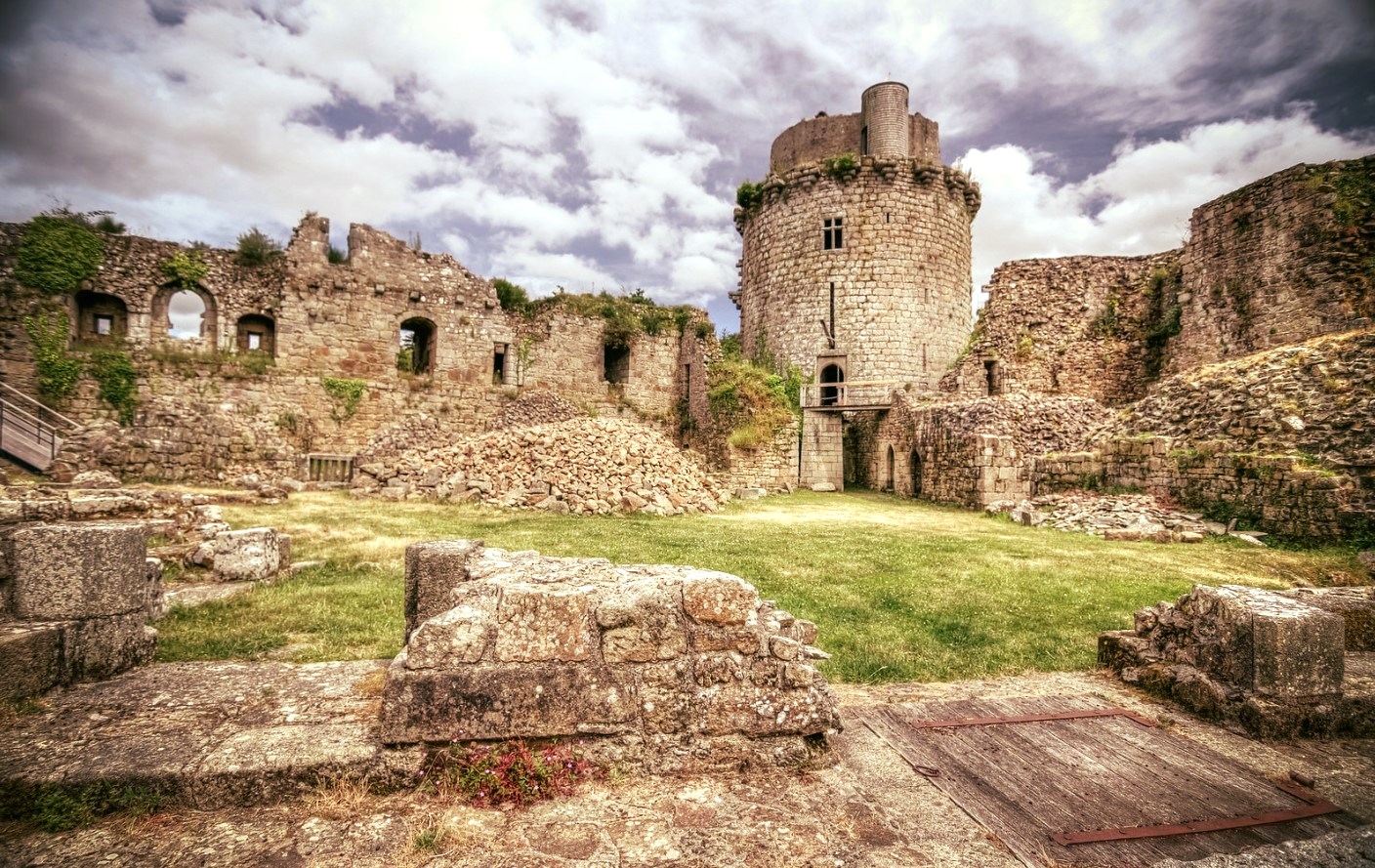 Château de Tonquédec Audioguide Histoire