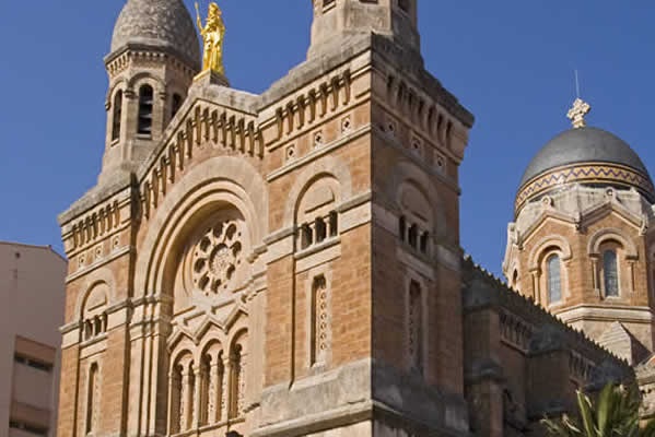 Visit the surroundings The Church of Saint-Raphael