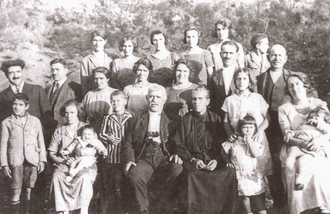 Une famille nombreuse du dramont(11 enfants)